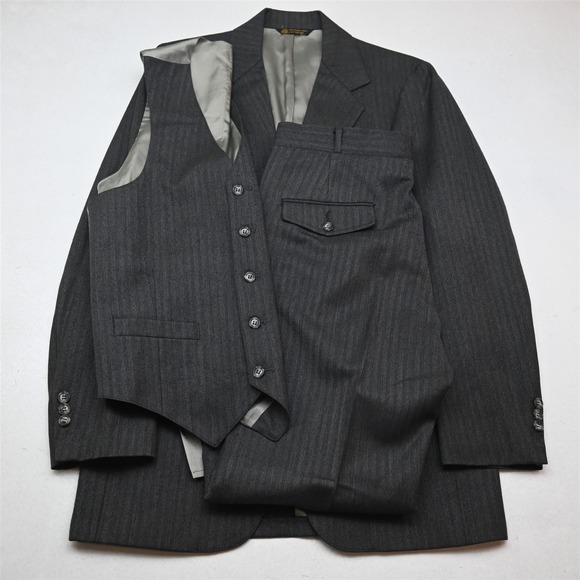 Vtg Mens 3 Piece Vest 36R 32x34 Gray 100% Wool Herringbone Flannel Mens Suit